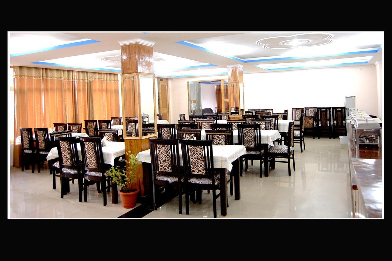 Hotel Nitesh Манали Экстерьер фото