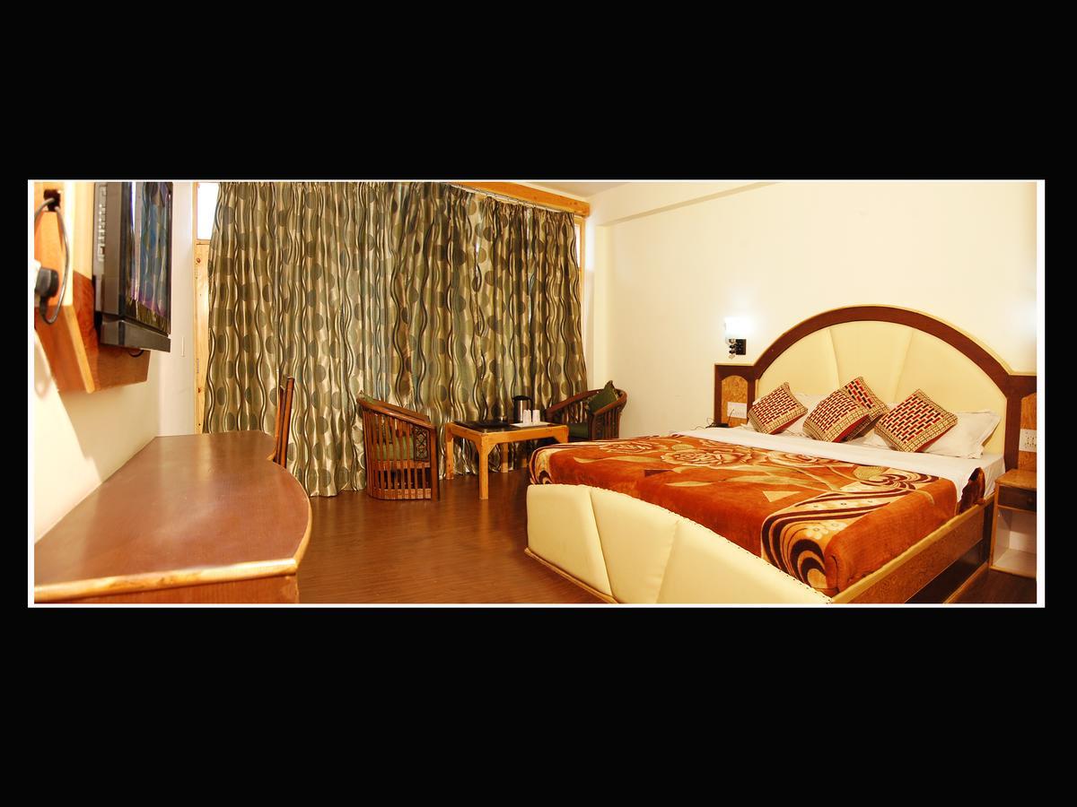Hotel Nitesh Манали Экстерьер фото